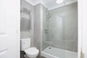BATHROOM- click for photo gallery